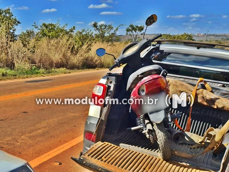 Homem com veículo emplacado em Patrocínio é preso por transportar motocicleta adulterada em Coromandel