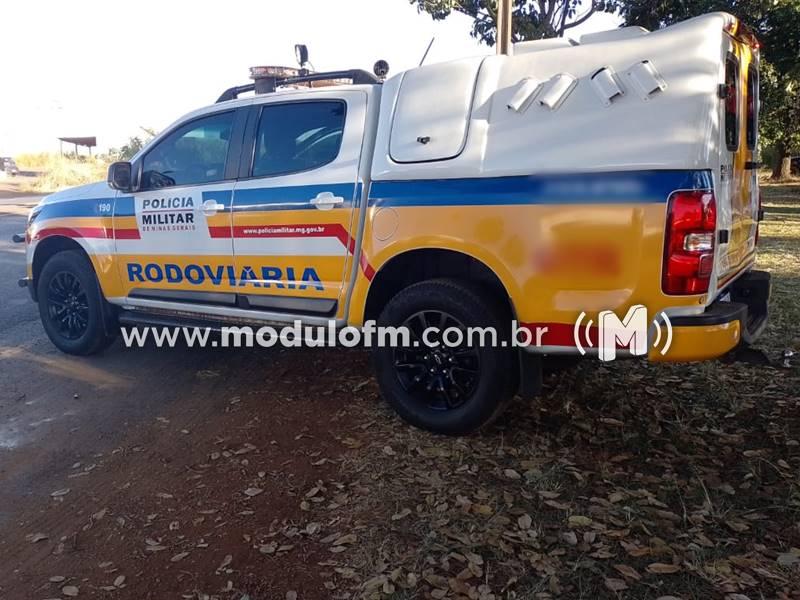 Polícia Rodoviária prende foragido da Justiça durante abordagem em ônibus em Serra do Salitre