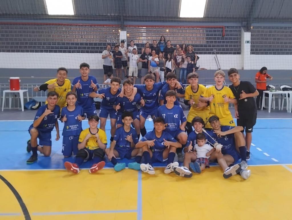 Sub-14 do Catiguá Tênis Clube conquista vaga para a final do estadual