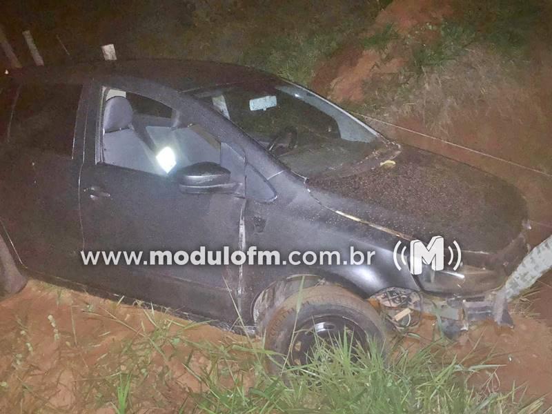 Condutor de 28 anos perde controle em curva e sofre acidente na MG-230 em Serra do Salitre