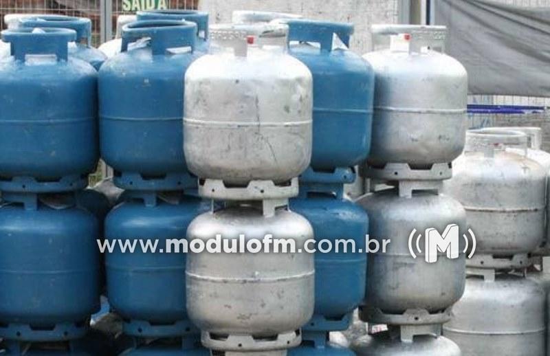 Criminosos invadem depósito e furtam botijões de gás em Patrocínio