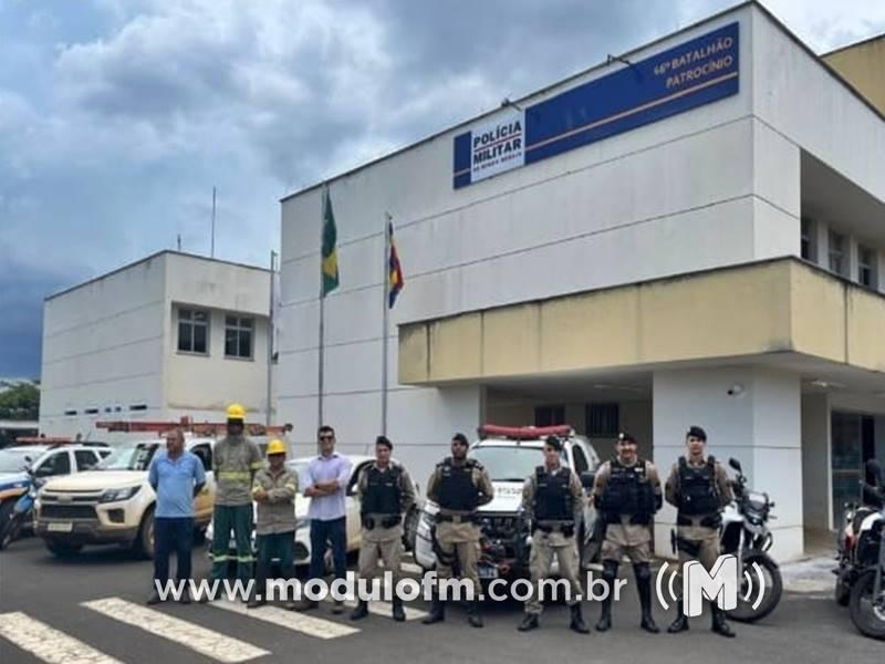 Imóvel com construções ilegais e furtos de água e...