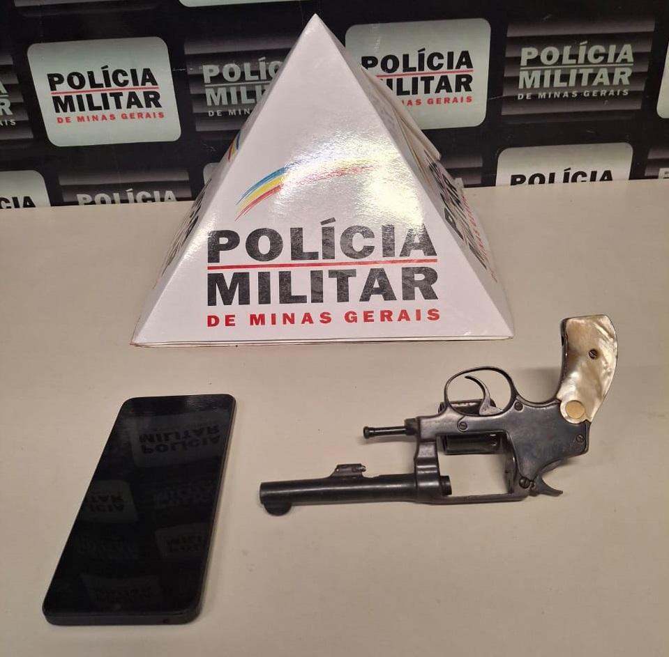PM apreende arma de fogo e prende três pessoas durante ocorrência de violência doméstica em Patrocínio