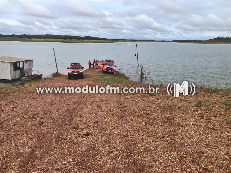 Bombeiros entram no terceiro dia de buscas por pescador desaparecido na represa de Nova Ponte em Patrocínio