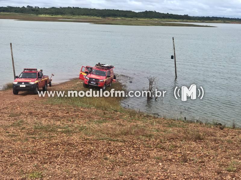 Bombeiros seguem buscas por pescador desaparecido na represa de Nova Ponte, em Patrocínio, desde sábado