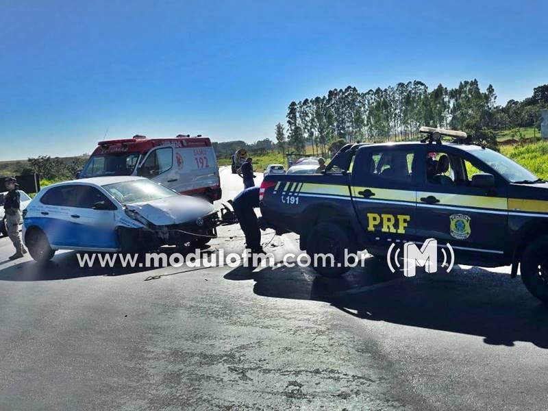 Empresário de Patrocínio sai ileso de colisão na BR-365; passageira do outro veículo fica ferida