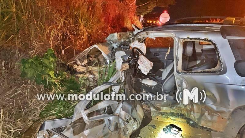 Motorista fica gravemente ferido em colisão na BR-365 próximo a Guimarânia