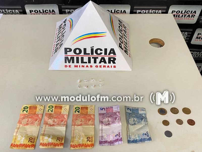 Mulher é presa com drogas escondidas em absorvente no bairro Santo Antônio em Patrocínio
