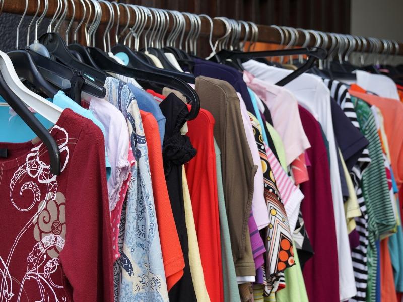 Bazar solidário Clube das Romãs acontece neste domingo em...