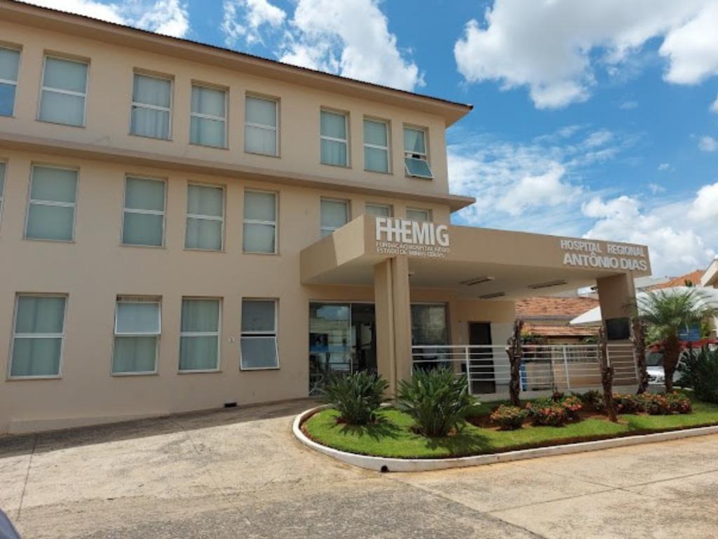 Bebê vai parar no hospital após receber dose excessiva...