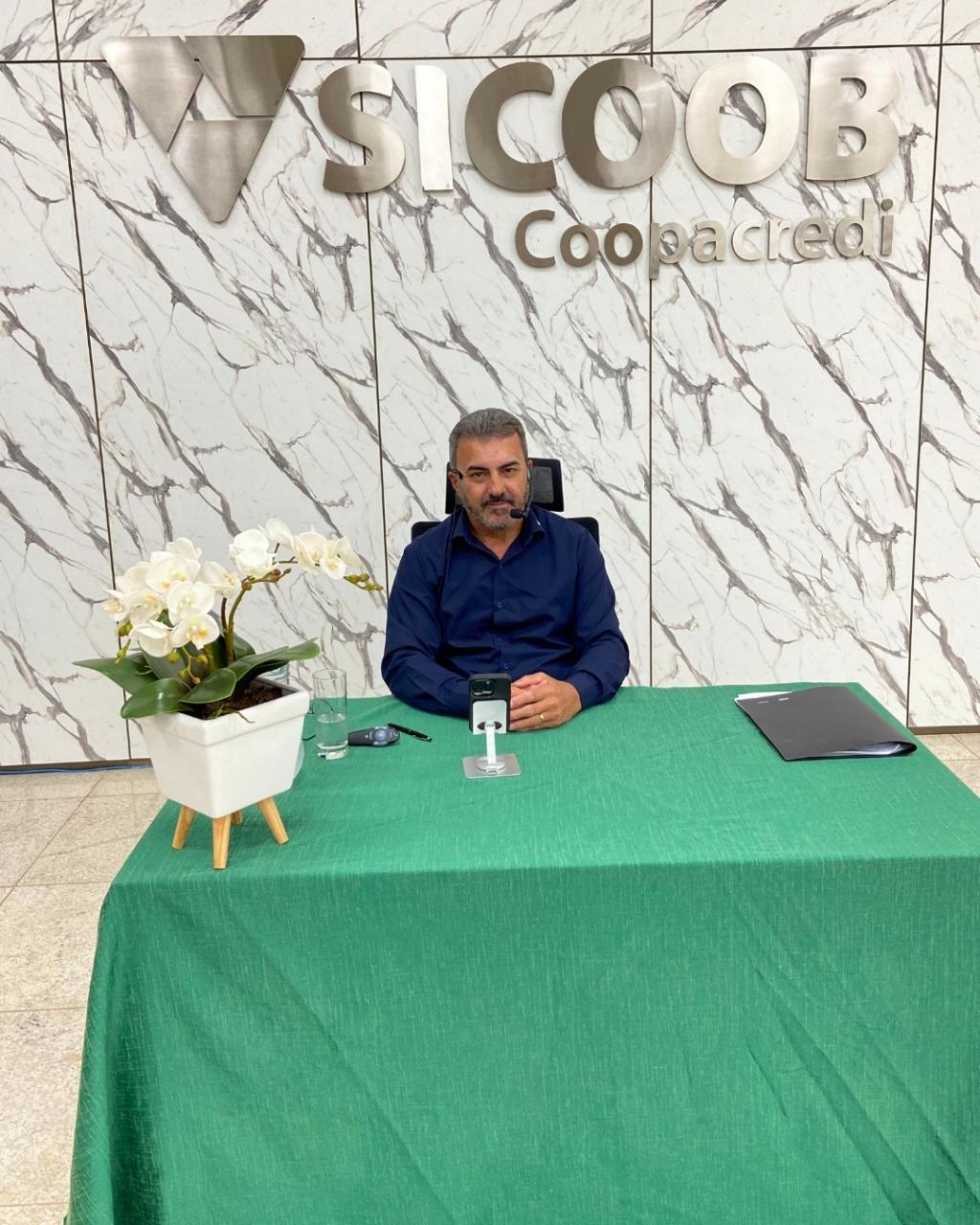 Imagem 3 do post Cooperados do Sicoob Coopacredi aprovam prestação de contas de 2024 durante AGOE