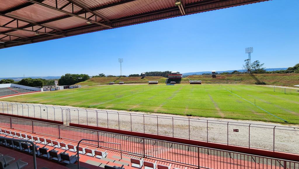 Estádio Pedro Alves do Nascimento passa por vistoria para...