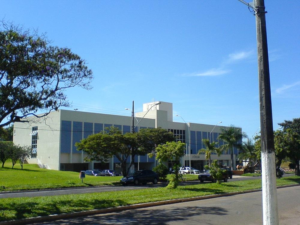 Fórum de Patrocínio abre seleção para estagiários de Direito;...