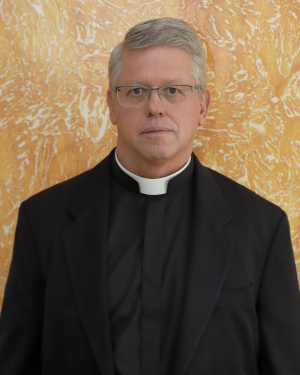 Clérigo da Diocese de Patos de Minas, monsenhor Antônio...