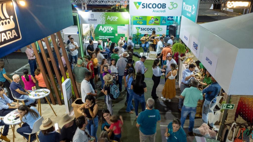 Imagem 1 do post Federação dos Cafeicultores do Cerrado marca presença na Fenicafé 2025, maior evento da cafeicultura irrigada no Brasil