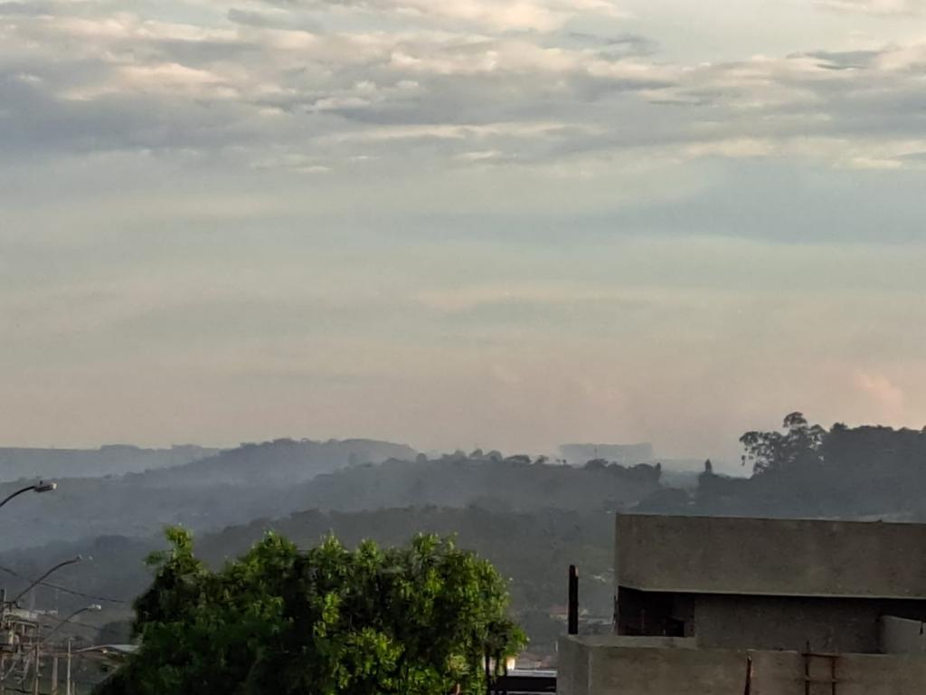 Fumaça do lixão volta a incomodar moradores em Patrocínio;...
