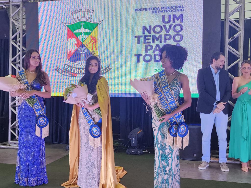 Imagem 1 do post Maria Eduarda Silveira é coroada Rainha Nacional do Café 2025 em Patrocínio