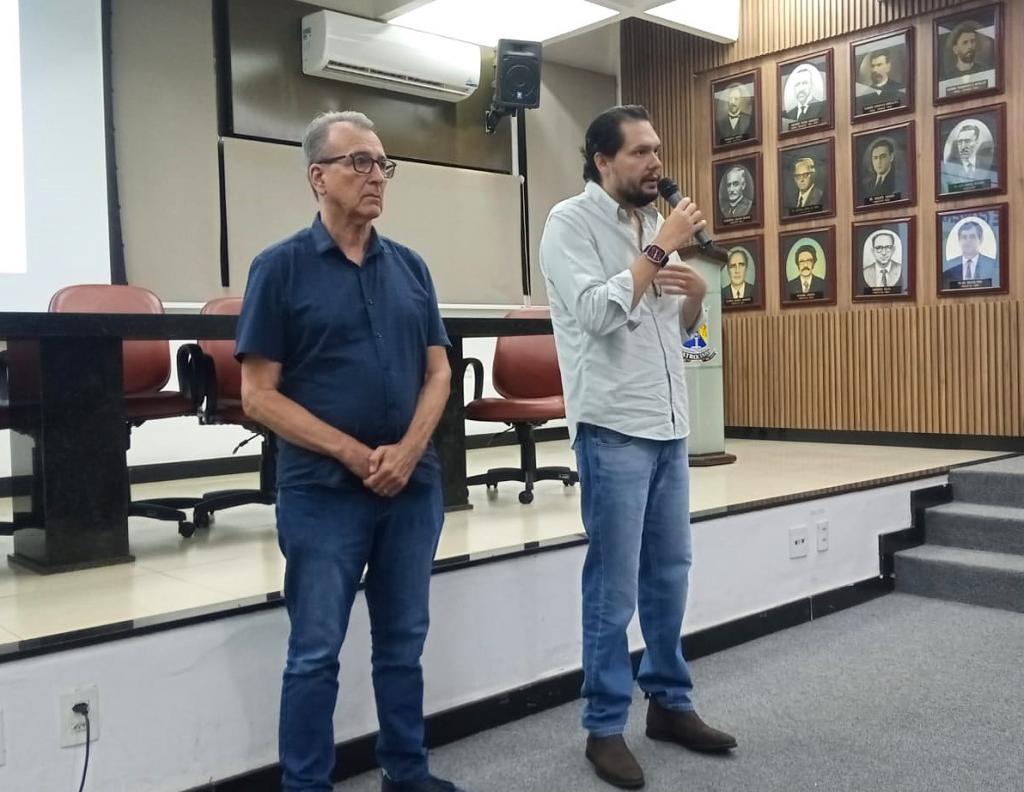 Prefeito Gustavo apresenta balanço dos 100 dias de governo...