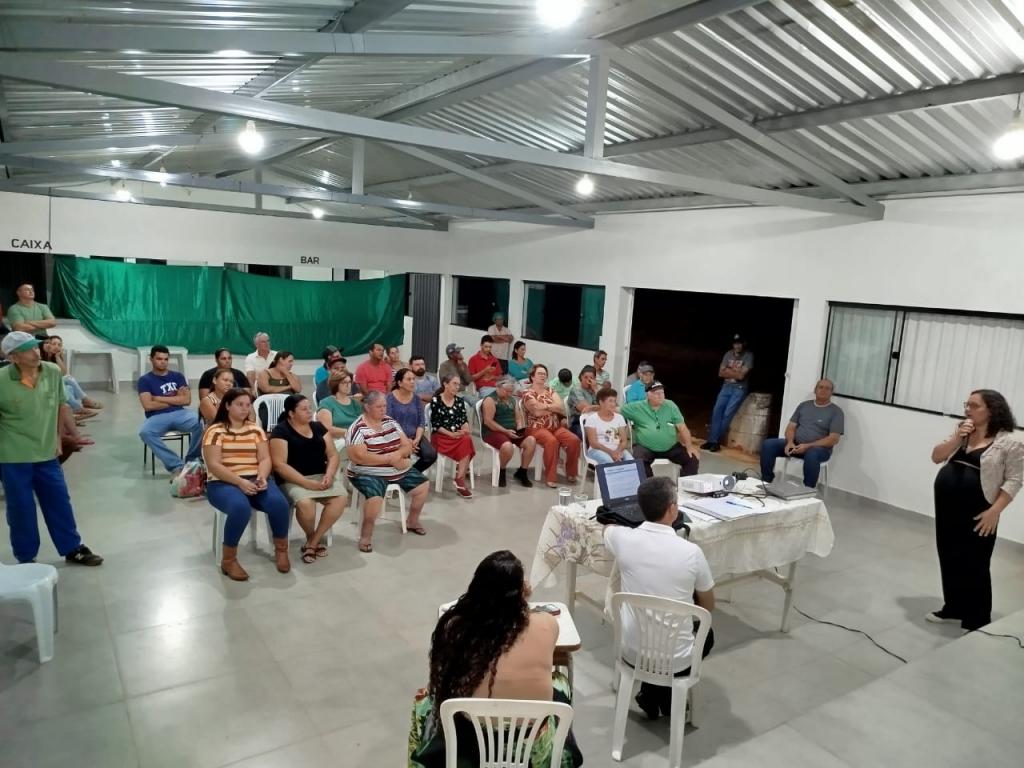 Prefeitura firma acordo com o INCRA voltado para assentamentos...