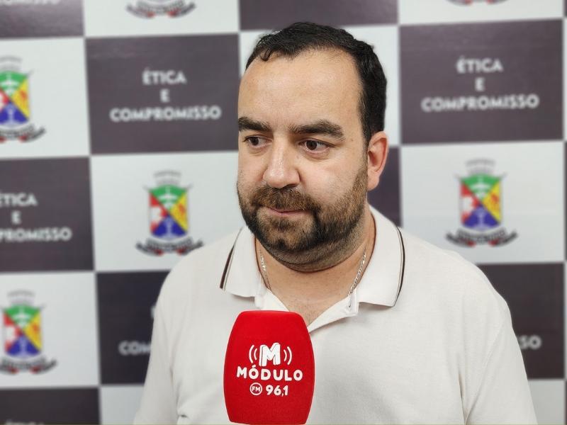 Professor Alexandre, secretário de Educação de Patrocínio, se afasta...