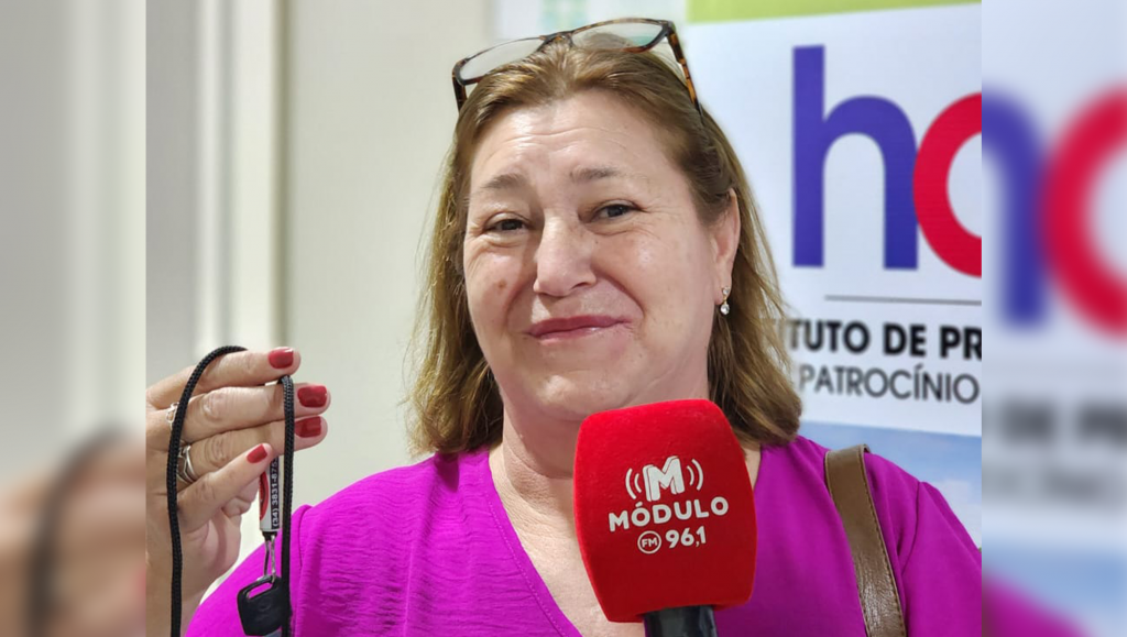 Paciente do Hospital do Câncer de Patrocínio ganha moto 0 km em rifa