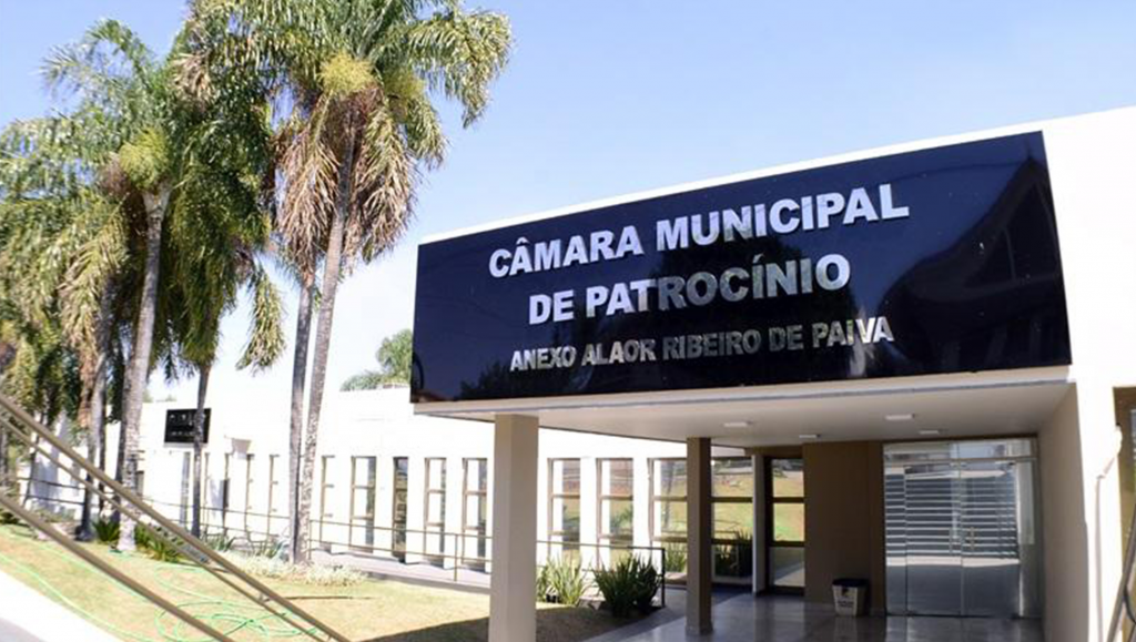 Câmara Municipal vota regulamentação do transporte por aplicativo e projetos sociais em Patrocínio