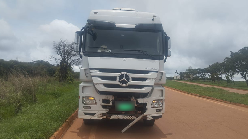 Acidente na BR-352, em Coromandel, deixa uma vítima fatal e uma mulher ferida