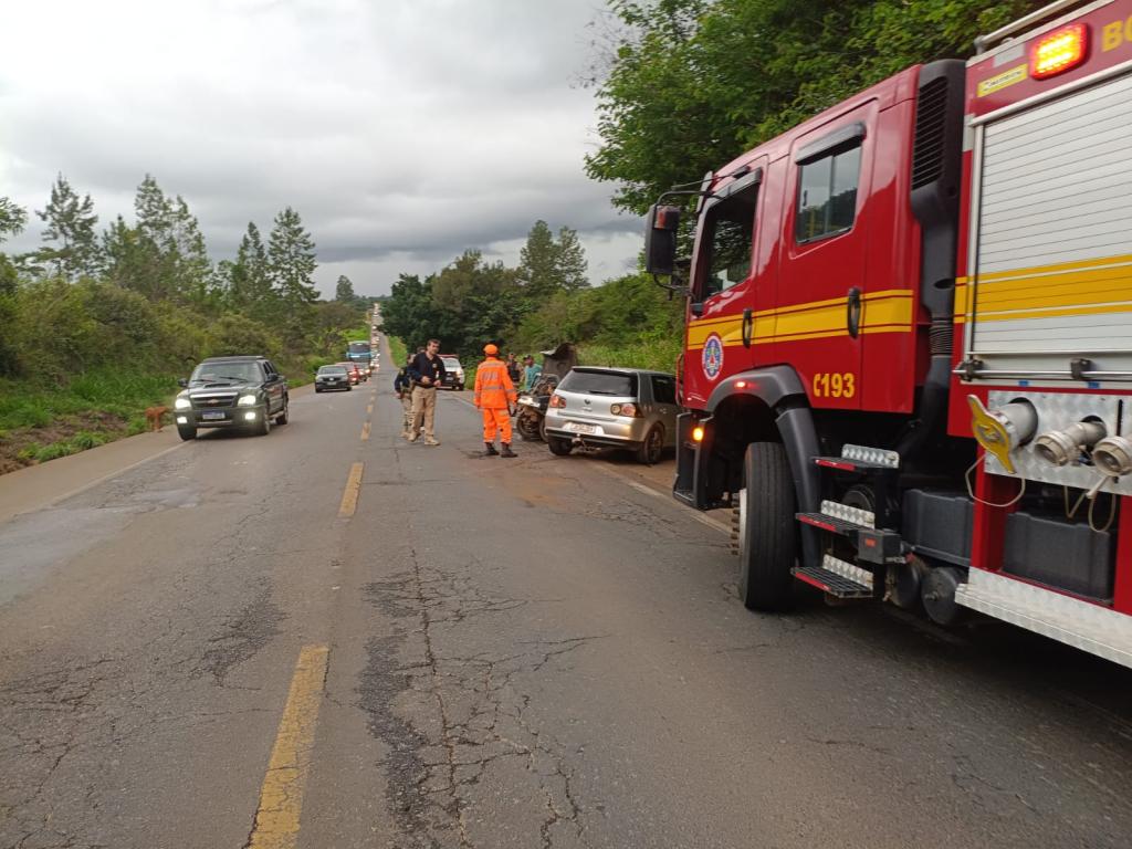 Imagem 1 do post Quatro pessoas ficam feridas em colisão de frente entre Guimarânia e Patrocínio