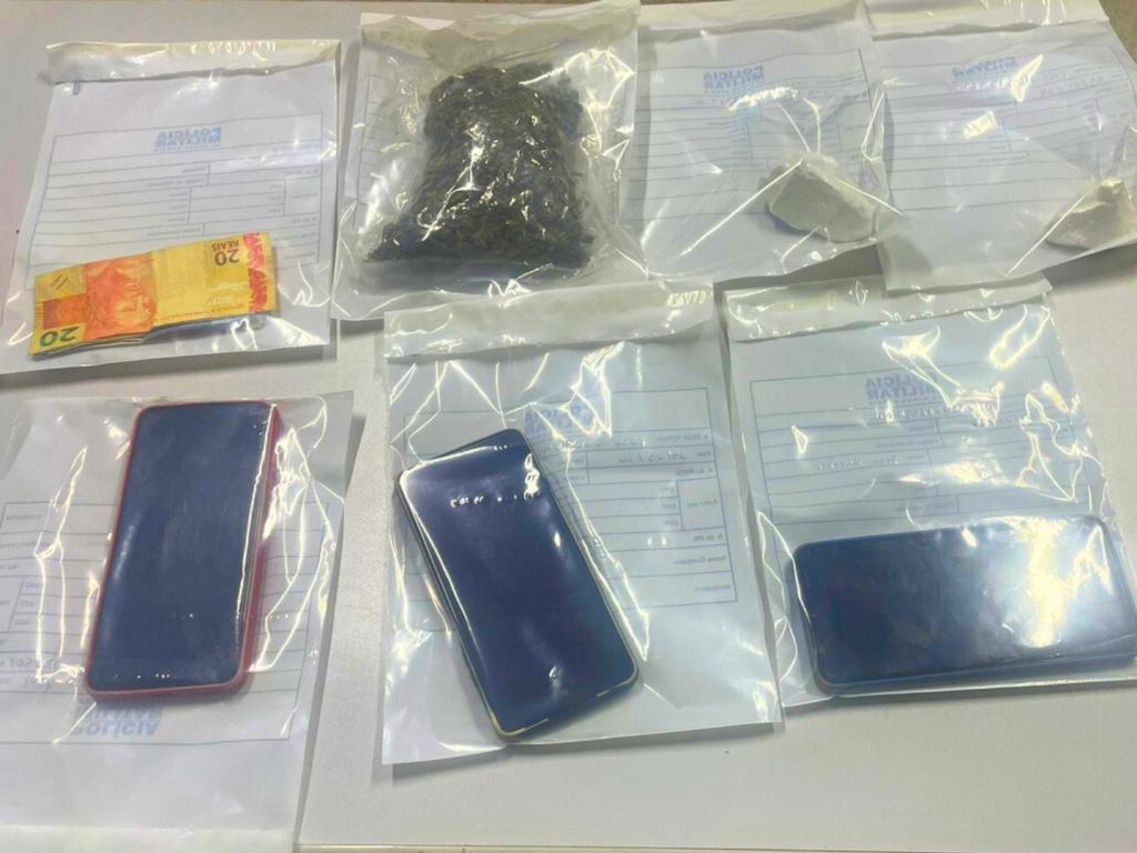 Acusado de tráfico desce de Celta para fugir da PMRv, em Serra...