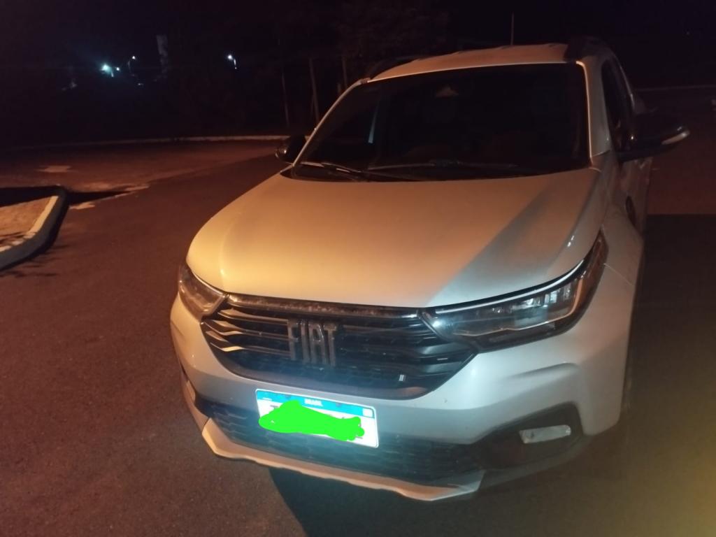 Caminhonete clonada é apreendida e dois homens são presos na MGC-462, em...