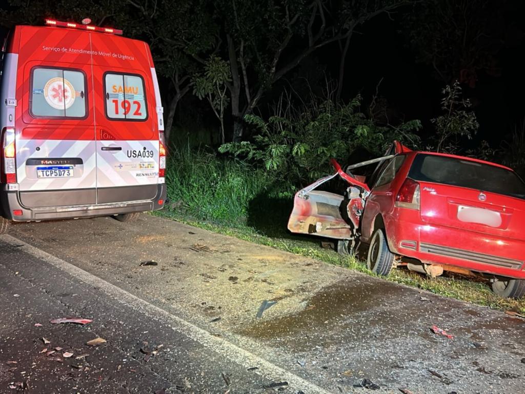 Imagem 5 do post Quatro pessoas morrem em acidente na BR-365 próximo ao trevo de Coromandel