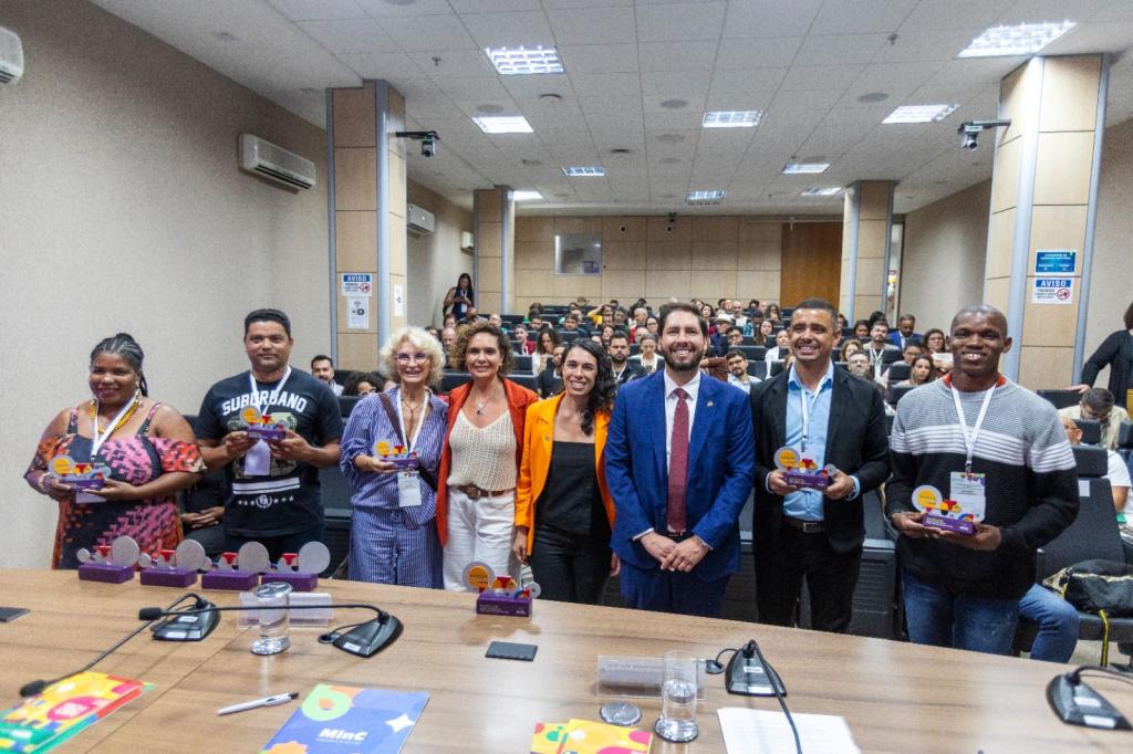 Imagem 2 do post CEU das Artes de Patrocínio conquista 3º lugar nacional em premiação cultural do Ministério da Cultura